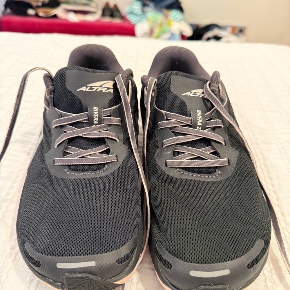 Altra Women's Black Athletic Shoes
